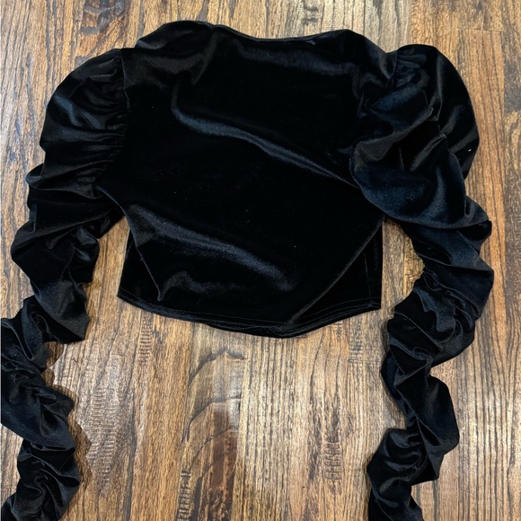 Boohoo puff sleeve black velvet crop top - Picture 4 of 5